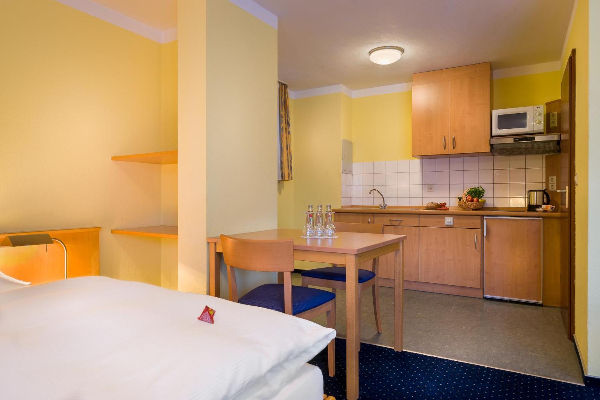 Acora Karlsruhe Zentrum Living The City - Apartments Экстерьер фото